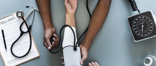 Atención sociosanitaria a personas dependientes