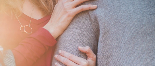 Cómo actuar cuando un hombre juega contigo