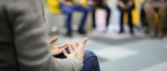 Cómo elegir entre terapia grupal o individual