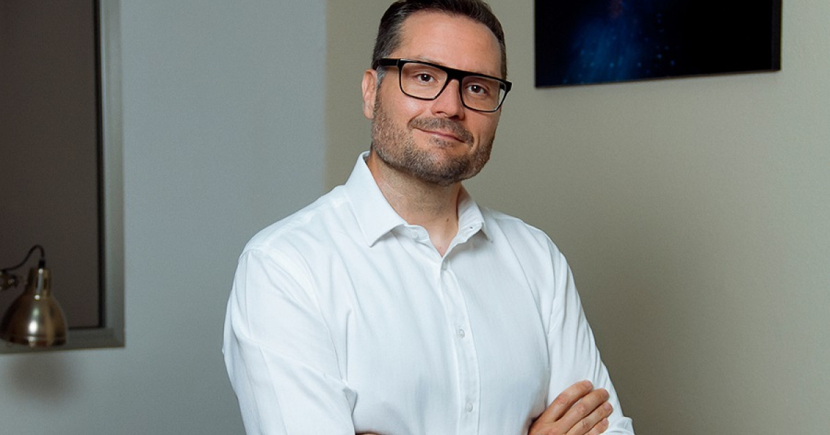 Guillermo Orozco «Un coche no te dará seguridad, lo hará la autoestima»