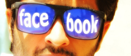 Las "parejas felices" en Facebook ocultan problemas de baja autoestima