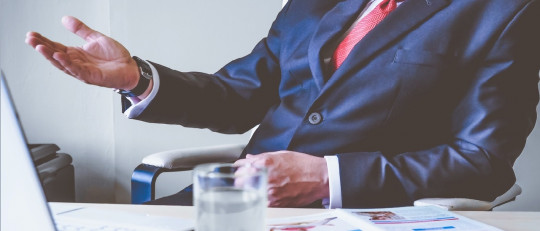 Empresa: ¿qué significan las siglas CEO, CTO, CCO, COO...?