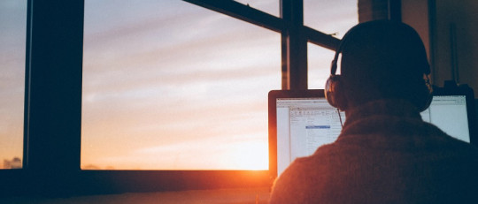 Estrés laboral: causas y cómo combatirlo