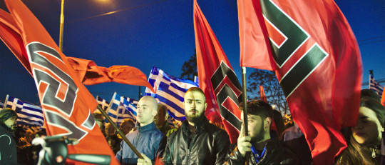 Las 12 señales de alerta del fascismo según Umberto Eco