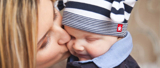 El apego infantil: definición, funciones y tipos