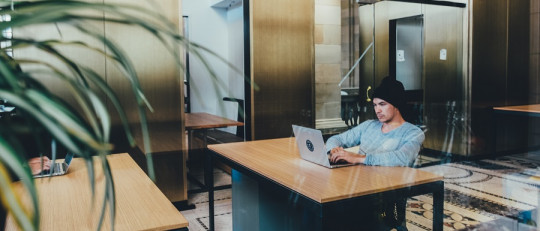 Perder peso mientras trabajas: 6 consejos de expertos