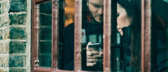 Cómo ayudar a una mujer maltratada