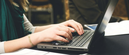 ¿Cuál es la estructura que debe tener un ensayo?