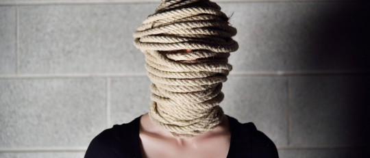 Acatisia (agitación psicomotora): qué es, síntomas y causas