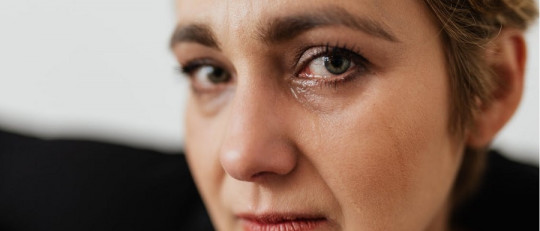 Cómo afrontar el proceso de duelo psicológico por coronavirus