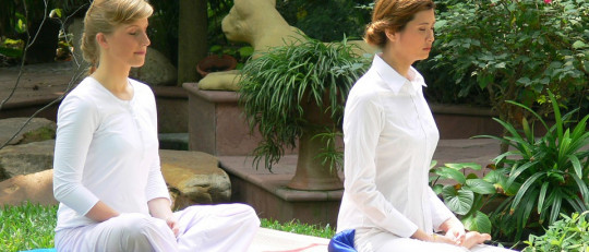 12 ejercicios de meditación (guía práctica y beneficios)