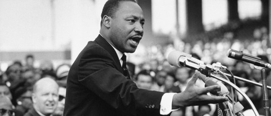 Las 90 mejores frases célebres de Martin Luther King
