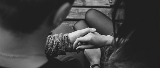 Por qué las personas más inteligentes caen más en la infidelidad