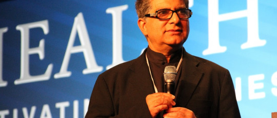 Las 80 mejores frases de Deepak Chopra