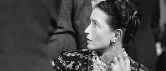La teoría feminista de Simone de Beauvoir: ¿qué es la mujer?