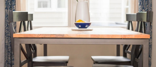 Destruir las creencias que te crean ansiedad: la mesa de las ideas