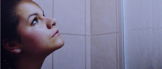 Miedo a bañarse o lavarse (ablutofobia): causas, síntomas y tratamiento