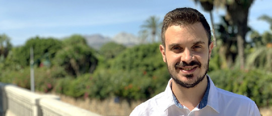 Entrevista a Alfonso Cruzado Cardona: la adicción a las nuevas tecnologías