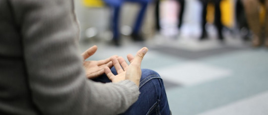 Adicciones y terapia grupal en el tratamiento ambulatorio de pacientes