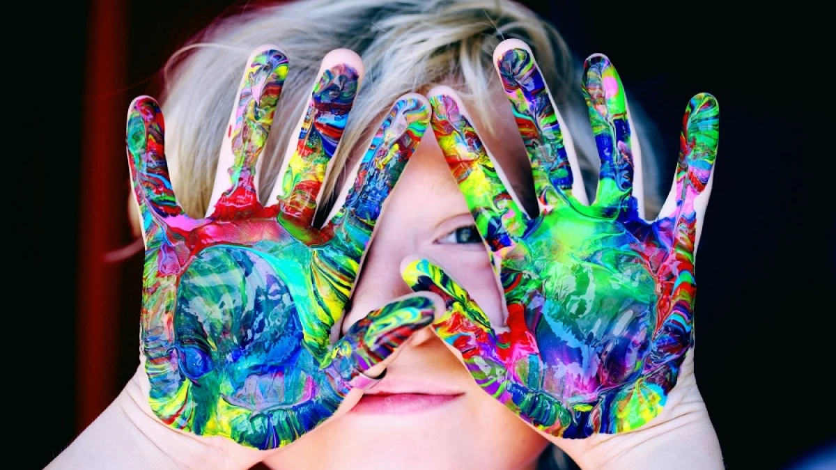 Conoce los beneficios de la pintura de manos en bebés y niños - Mamá  Psicóloga Infantil