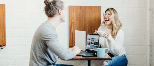 Así es como potenciar las habilidades sociales refuerza la autoestima