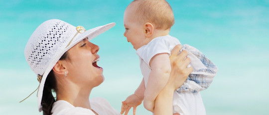 ¿Qué es la gestación subrogada? Debate ético y riesgos