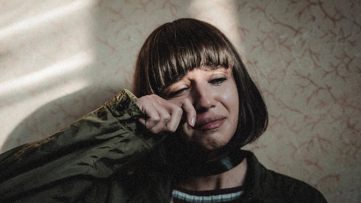 Cómo desengancharse de alguien a quien aún quieres, image size:1200x675