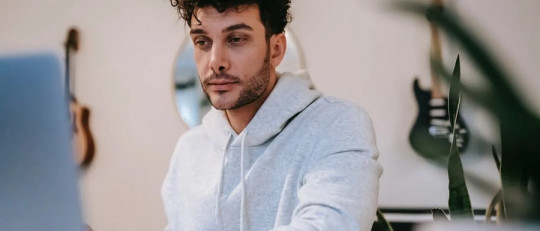 El problema del sesgo de confirmación al buscar síntomas por Internet