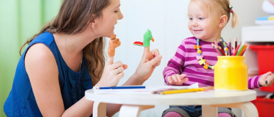 Las 3 diferencias entre logopedia y foniatría