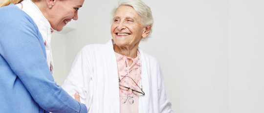 La importancia del Psicogerontólogo en las startups de atención a domicilio a personas mayores