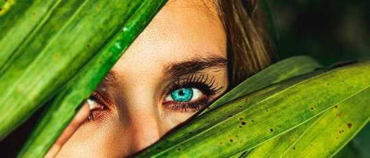 Fotofobia: qué es, síntomas, causas y tratamiento