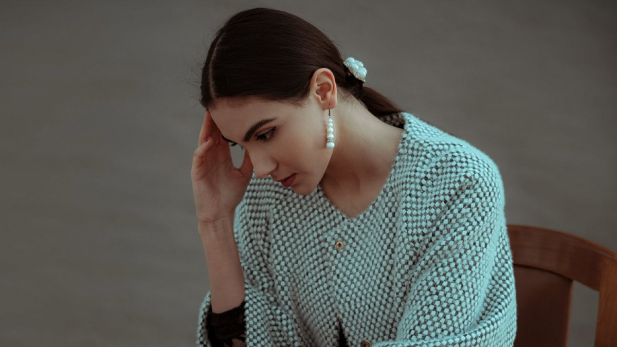 REPRIMIR sale caro Lo que no te permites sentir , tu cuerpo y tu mente  buscarán maneras de sacarlo. ¿Que emoción te enseñaron a reprimir?  #emociones #psicologia #saludmental #psicologa ..., image size:1200x675